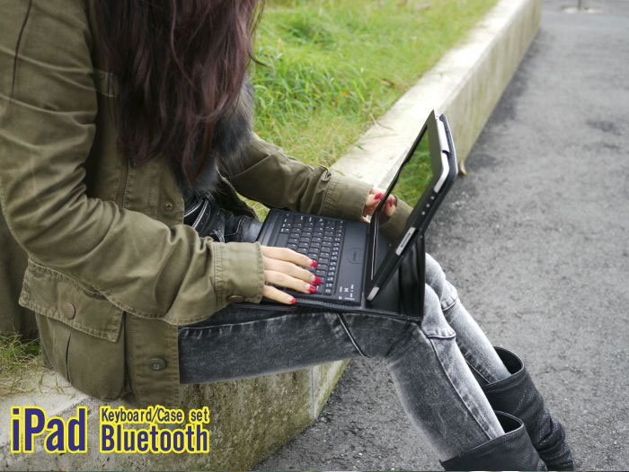 ケースとキーボードが合体 iPadブルートゥースキーボード (無線式キーボード内蔵iPad革ケース)