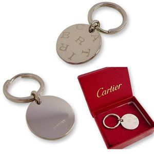Cartier(カルティエ) ラウンド プレート キーリング T1220154