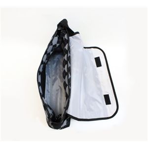 OUTDOOR(アウトドア) メッセンジャー ショルダーバッグ 12429165-60 アーガイルチェック ブラック