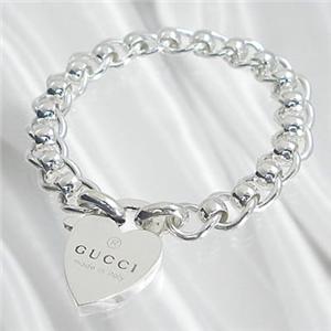 GUCCI 181339 J8400 8106ブレスハート 19 SI