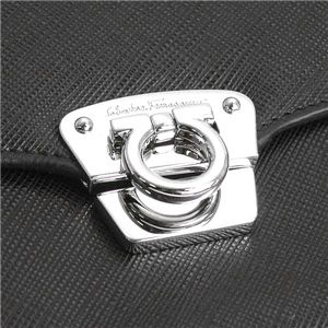 Salvatore Ferragamo�i�T�����@�g�[���E�t�F���K���j W�z�b�N���z 22A207 BK 374959 �u���b�N