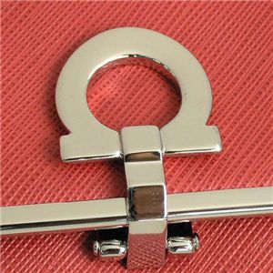 Ferragamo（フェラガモ） 長財布 GANCINI ICONA VITELL 22A437 410982 レッド 第4画像