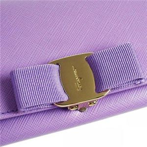 Ferragamo(フェラガモ) 長財布 MISS VARA BOW CLIP V 22A900 456186 ライトパープル