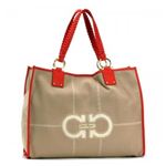 【2013年3月31日まで期間限定値下げ】Ferragamo（フェラガモ） トートバッグ KAITLIN 21D787 535239 ALMOND／LAVAの詳細ページへ