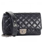 CHANEL（シャネル） ショルダーバッグ A93135 94305の詳細ページへ
