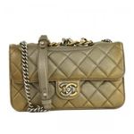 CHANEL（シャネル） ショルダーバッグ A66434 C1334の詳細ページへ