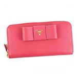 Prada（プラダ） 長財布  1ML506 F0505 PEONIAの詳細ページへ