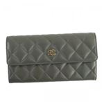 CHANEL（シャネル） 長財布  A50096 2A617 の詳細ページへ