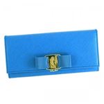 Ferragamo（フェラガモ） 長財布  22B559 643556 BLEU INDIENの詳細ページへ