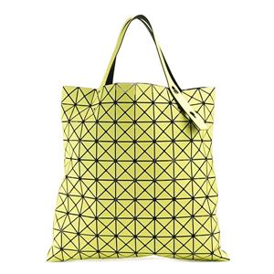 BAO BAO ISSEY MIYAKE�i�o�I�o�I �C�b�Z�C�~���P�j �g�[�g�o�b�O 76AG613 51 LT. YELLOW