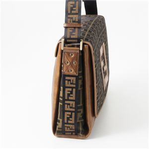 FENDI　メッセンジャーバッグ  7VA170 MX7 VT4（Cタイプ）