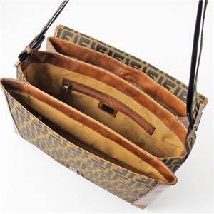 FENDI　メッセンジャーバッグ  7VA170 MX7 VT4（Cタイプ）