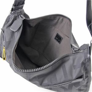 FENDI　メッセンジャーバッグ  7VA148 ZM4 XB8（Aタイプ）
