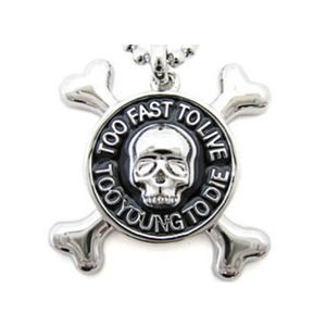 Vivienne Westwood(ヴィヴィアン ウエストウッド) ペンダント クロスボーン ブラック×シルバー