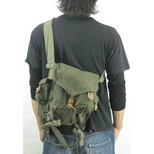 ハンガリー軍放出 ガスマスクショルダーバック デットストック