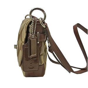 COACH(コーチ)F17798 SVA3E チェルシーシグネチャーフラップバッグ