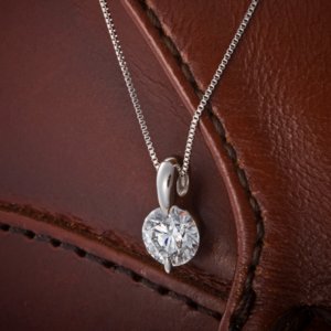 Dカラー IFクラス EXカット0.5ctダイヤモンドペンダント/ネックレス（GIA鑑定書付き）