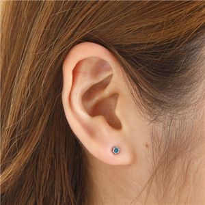 プラチナ0.2ctブルーダイヤモンドピアス