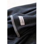 着るブランケット NuKME（ヌックミィ） 袖付き毛布 ブラック