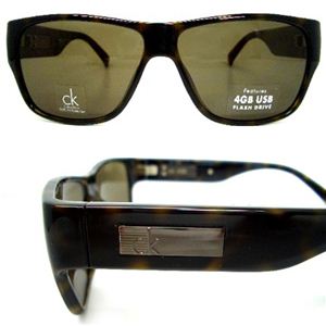 Calvin Klein�i�J���o���N���C���j �T���O���X USB�t���b�V���������[4GB�������f�� CK3084S-004 �X���[�N�u���E���~�_�[�N�n�o�i