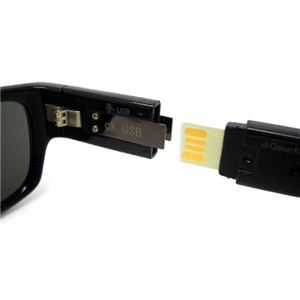 Calvin Klein�i�J���o���N���C���j �T���O���X USB�t���b�V���������[4GB�������f�� CK3084S-004 �X���[�N�u���E���~�_�[�N�n�o�i