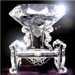 3000カラット　ダイヤモンド型水晶
