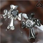 Brillo Dosel(ブリロ ドッセル) ダイヤクロスピアス crimen ホワイトバージョン