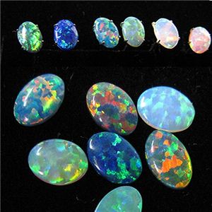 K10カラーオパールピアス ブラック