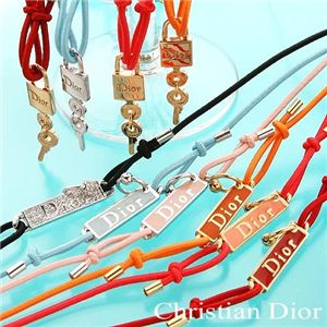 【超特価】Christian Dior 紐ネックレス プレート ワイン　D20678