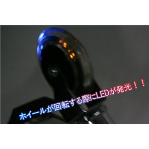 LED内蔵でホイールが回ると光る 折畳み式 KICKBOARD(キックボード)