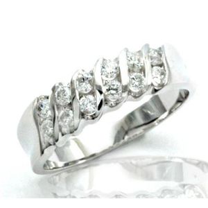 �ӕʏ��t�I�V�R�_�C�������h�����Owra482   0.38ct   K18WG	