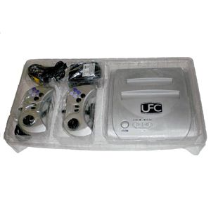 ファミコンもスーファミもこれ１台！ウルトラファミリーコンボ 