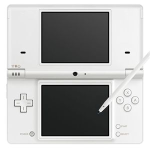 任天堂 DSi本体 ホワイト + シークレットソフト3本セット + アクセセット
