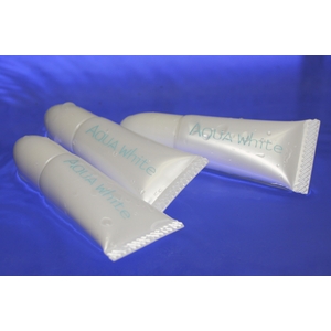 �������R�Ȕ����Ɂb�z���C�g�j���O�yAQUA White�^�A�N�A�z���C�g�z�R�{�Z�b�g