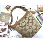 COACH(�R�[�`) �V�O�l�`���[ �_�b�t�� �V�����_�[ �΂߂����o�b�O 13358 �J�[�LDOE 
