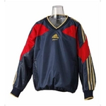adidas（アディダス） 03 ADI-PRO Vネックウィンドジャケット LS JR DNVY （HN843） 150の詳細ページへ
