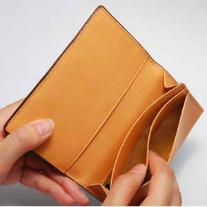 LORETO(ロレート) コードバンシリーズ 名刺入れ ブラウン