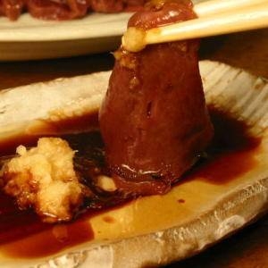 【父の日用】高級料亭御用達 馬刺し「馬三昧」お一人様完食サイズミニパックセット 馬刺し800g 馬タテガミ刺し200g 馬レバー刺し200g 製造メーカー直送だから実現したこの価格