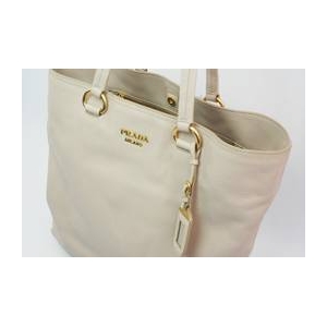 PRADA ディアスキン トートバッグ KPB173