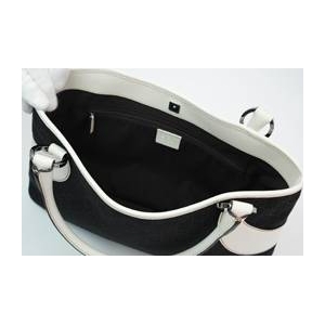 GUCCI（グッチ）　GGキャンバス　ショルダーバッグ 第2画像