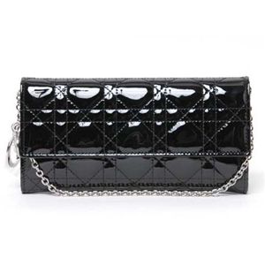 【現品限り】DIOR(ディオール) レディ 2つ折長財布 エナメル 黒 VRB43060P 【未使用】
