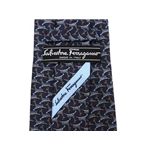 �y���i����zFerragamo�i�t�F���K���j �l�N�^�C ���� �V���N100% �l�C�r�[ �y�V�i���l�z