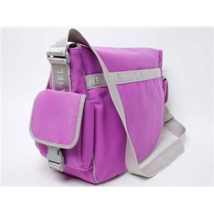 【現品限り】CHANEL(シャネル) スポーツライン 斜め掛けショルダー ナイロン ピンク 【中古AB】