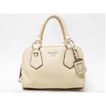 【現品限り】PRADA(プラダ) ハンドバッグ BL0265 オフホワイト 【中古A】 【現品限り】PRADA(プラダ) ハンドバッグ BL0265 オフホワイト 【中古A】