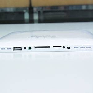 EKEN M003  MID eBook���[�_�[�i8�C���`�t�� Android OS 1.6���ځj