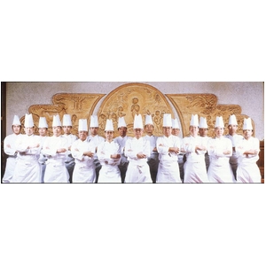 【訳あり 賞味期限間近のため大特価!】新宿中村屋 特撰ビーフカリー 200g×10箱