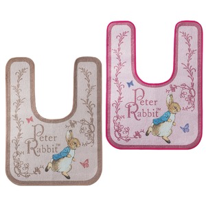 ピーターラビット　シェニールトイレマット60&times;80cm　ベージュ