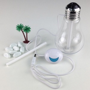 電球型 超音波式加湿器