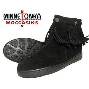 MINNETONKA（ミネトンカ） サイドジップフリンジブーツ バックジップ ムートンブーツ ブラック【3529】 US8