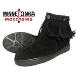 MINNETONKA（ミネトンカ） サイドジップフリンジブーツ バックジップ ムートンブーツ ブラック【3529】 US8